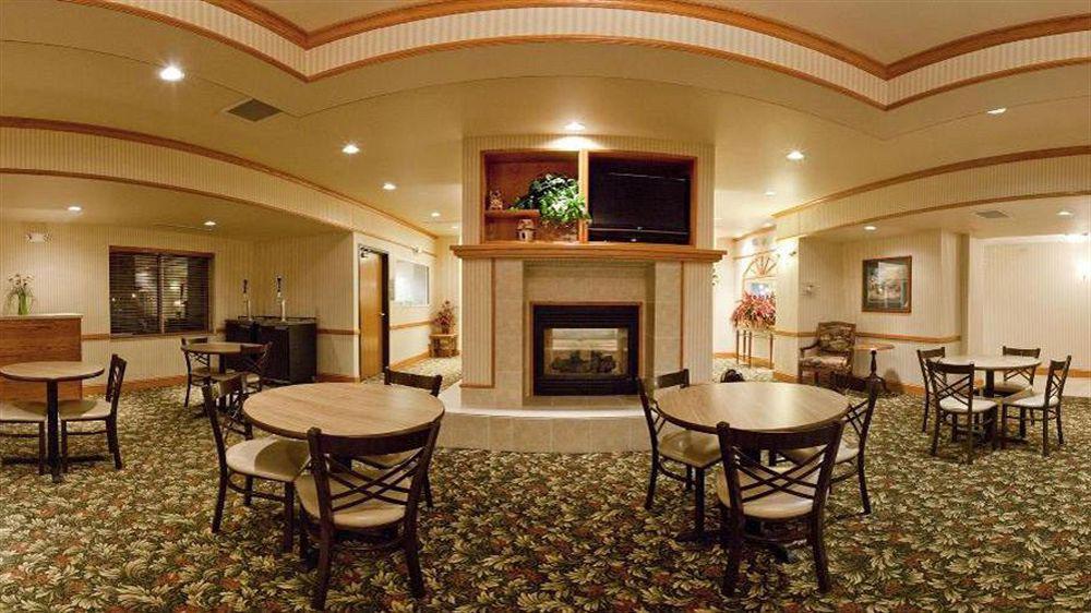 Holiday Inn Express & Suites Yankton By Ihg Exterior photo